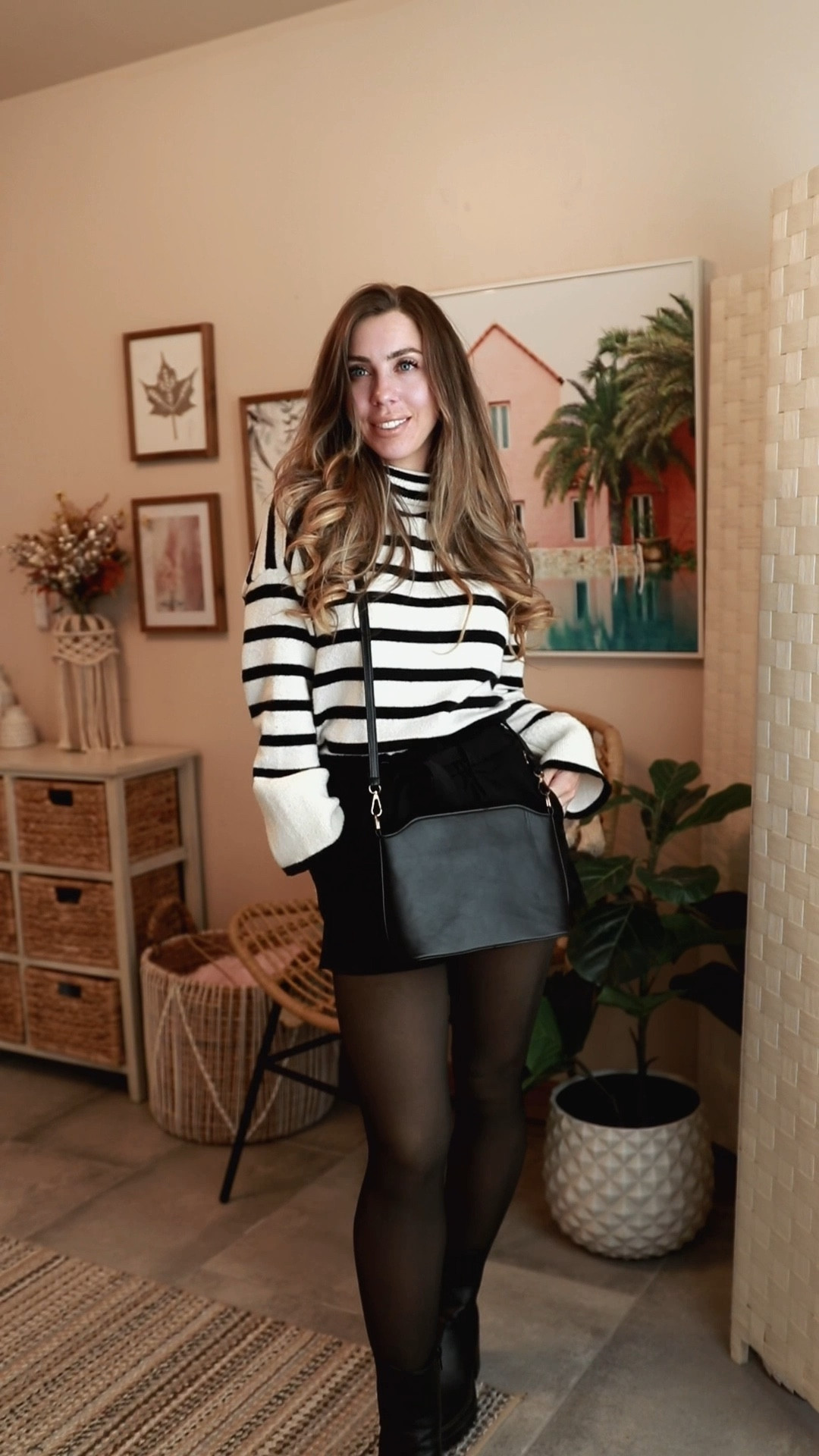 Save this for a rainy day! These are some classy shorts that can be super versatile. Also love the black boots! 

#LTKWorkwear #LTKStyleTip #LTKBeauty