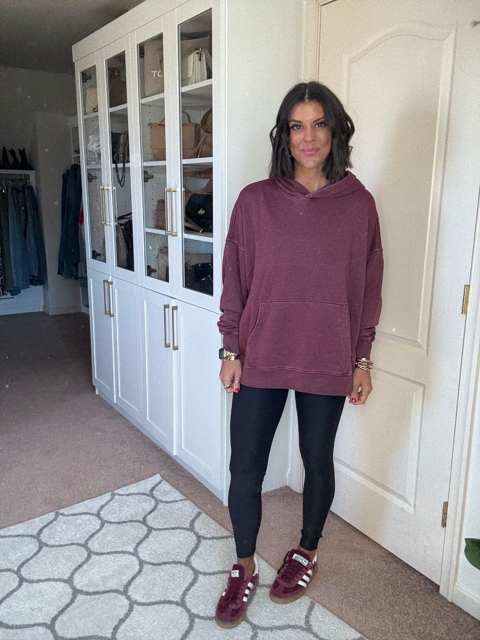 The best oversized sweatshirt from Walmart- from the men’s department- sized up to a medium 

#LTKSaleAlert #LTKFindsUnder100 #LTKHoliday