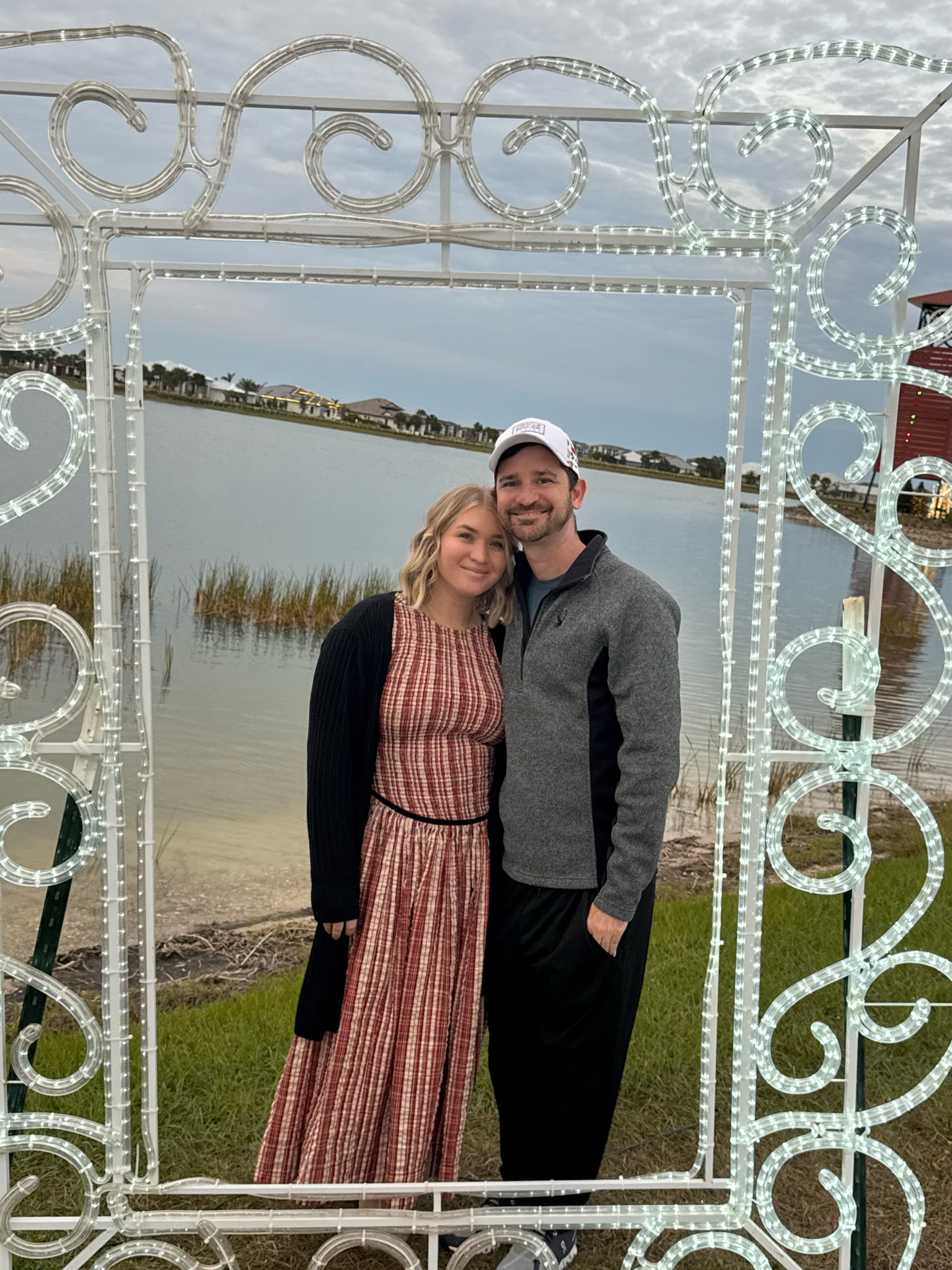 Christmas Dress 
Wearing a size Medium 

#LTKStyleTip #LTKHoliday #LTKMidsize