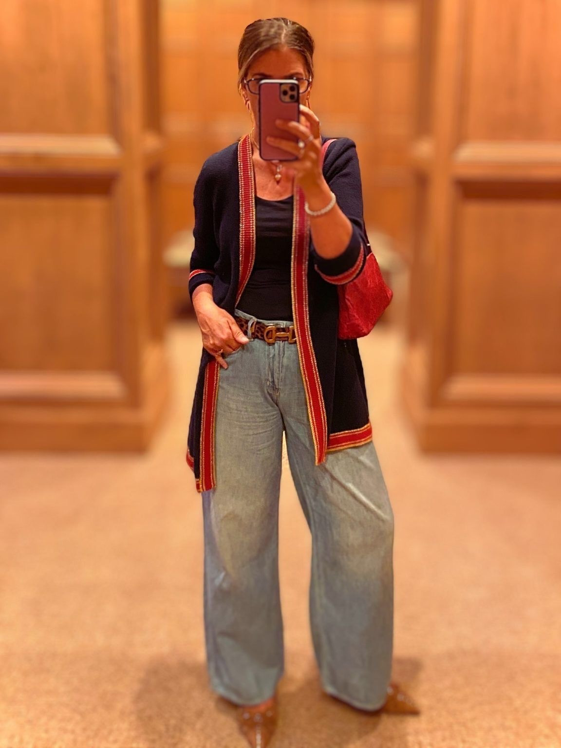 OOTD: Dress up your denim👖

wide leg jeans ( l’agence Alicent), suede kitten heel pumps, animal print calf hair belt, statement cardigan sweater

#LTKSaleAlert #LTKOver40 #LTKFindsUnder100