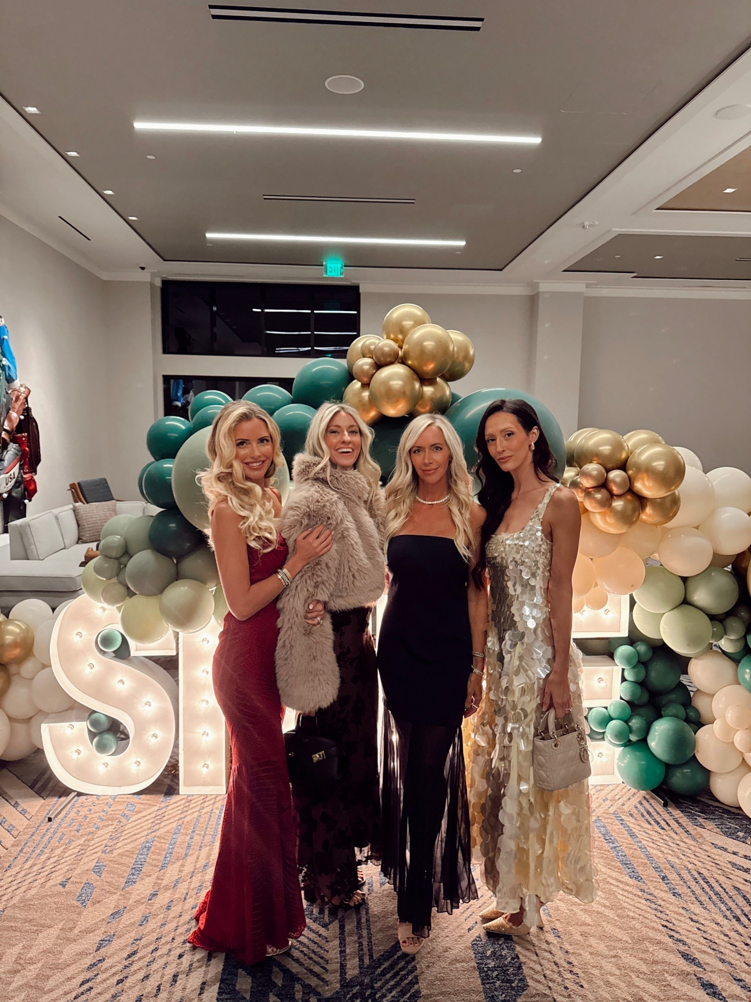 Girls Night Out. Holiday dresses. 

#LTKHoliday #LTKOver40 #LTKmomlife