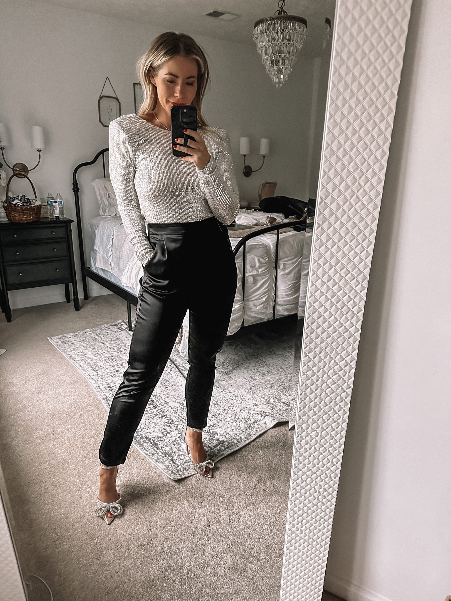 Sequin body suit, holiday outfit, satin pants, 


#LTKGiftGuide #LTKHoliday #LTKSeasonal