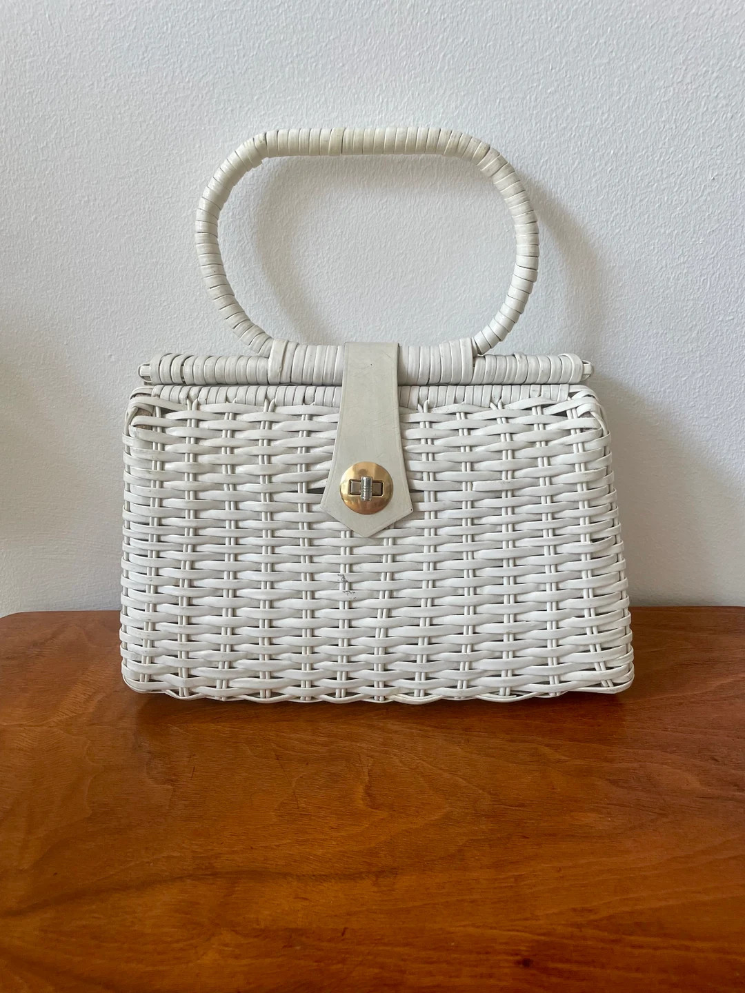 Vintage 1960s White Wicker Handbag - Etsy | Etsy (US)