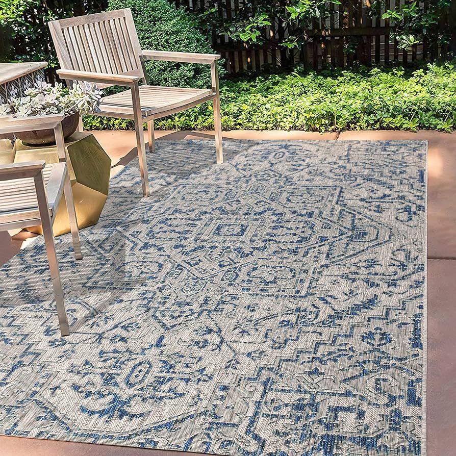 JONATHAN Y SMB105B-8 Estrella Bohemian Medallion Textured Weave Indoor/Outdoor Navy/Gray 8 ft. x ... | Amazon (US)