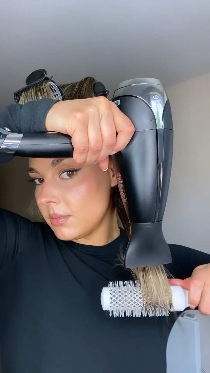 Bouncy blow dry essentials 🤍 


#LTKSeasonal #LTKbeauty #LTKstyletip