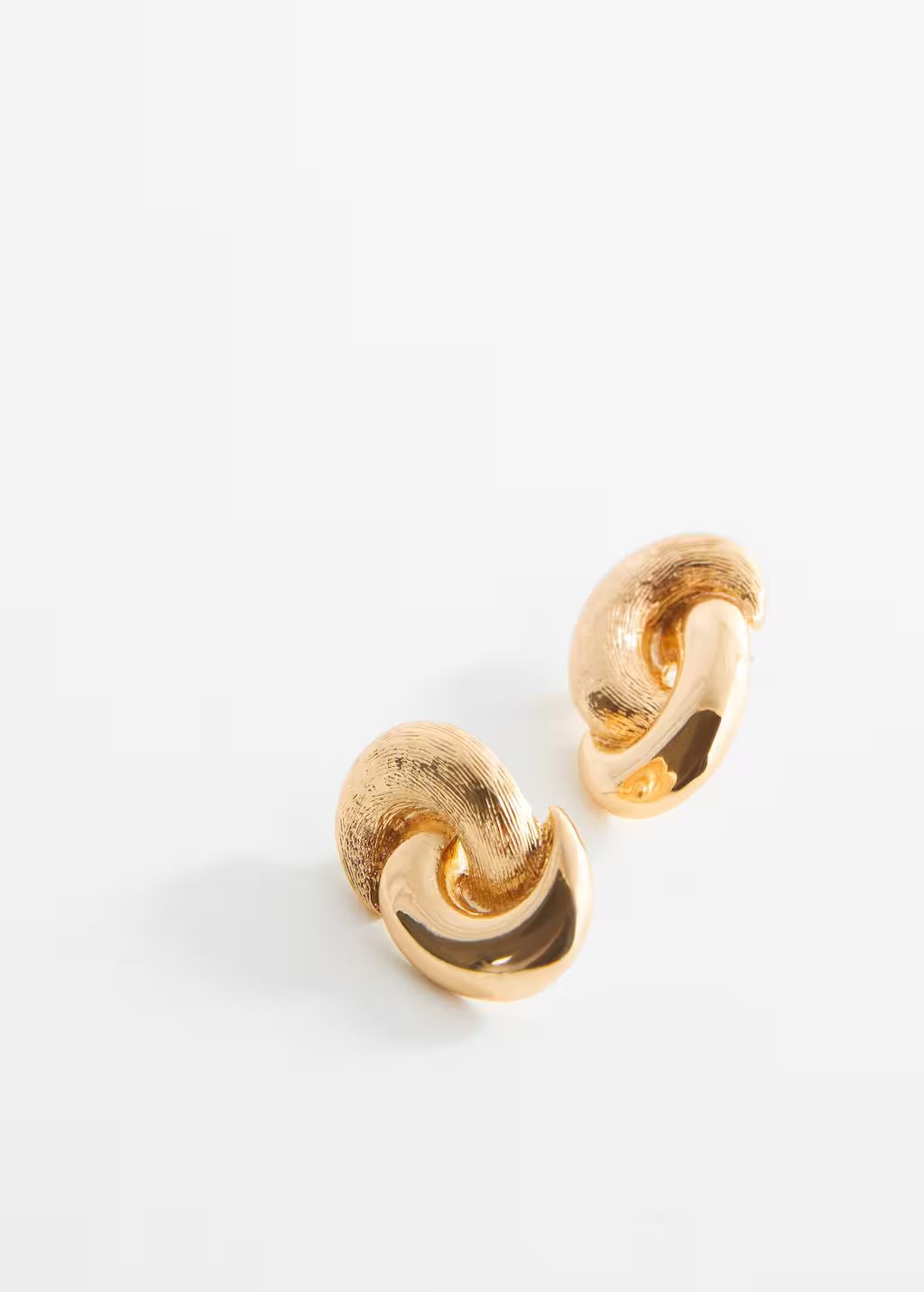 Intertwined hoop earrings | MANGO (UK)