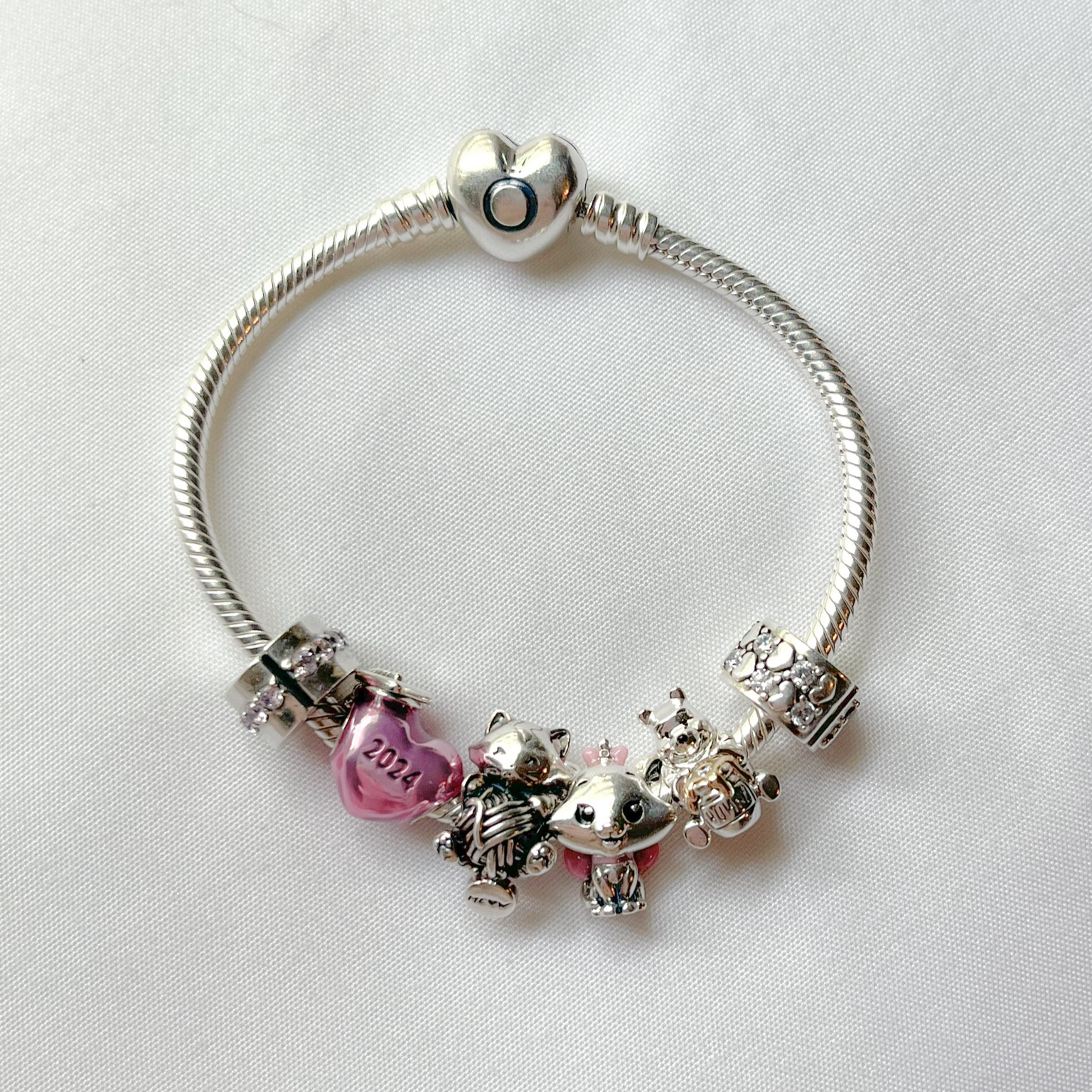 Charm Bracelets >>> any other bracelet




#LTKstyletip #LTKGiftGuide