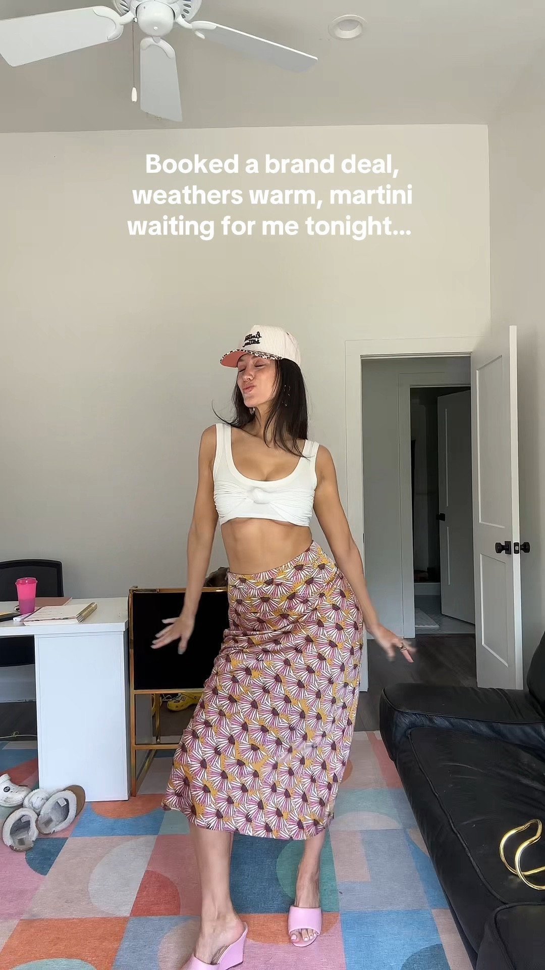 Spring 2026 outfit

MIDI skirt, pink wedges, maximalism, accessories, outfit maxxing

#LTKootd #LTKgrwm