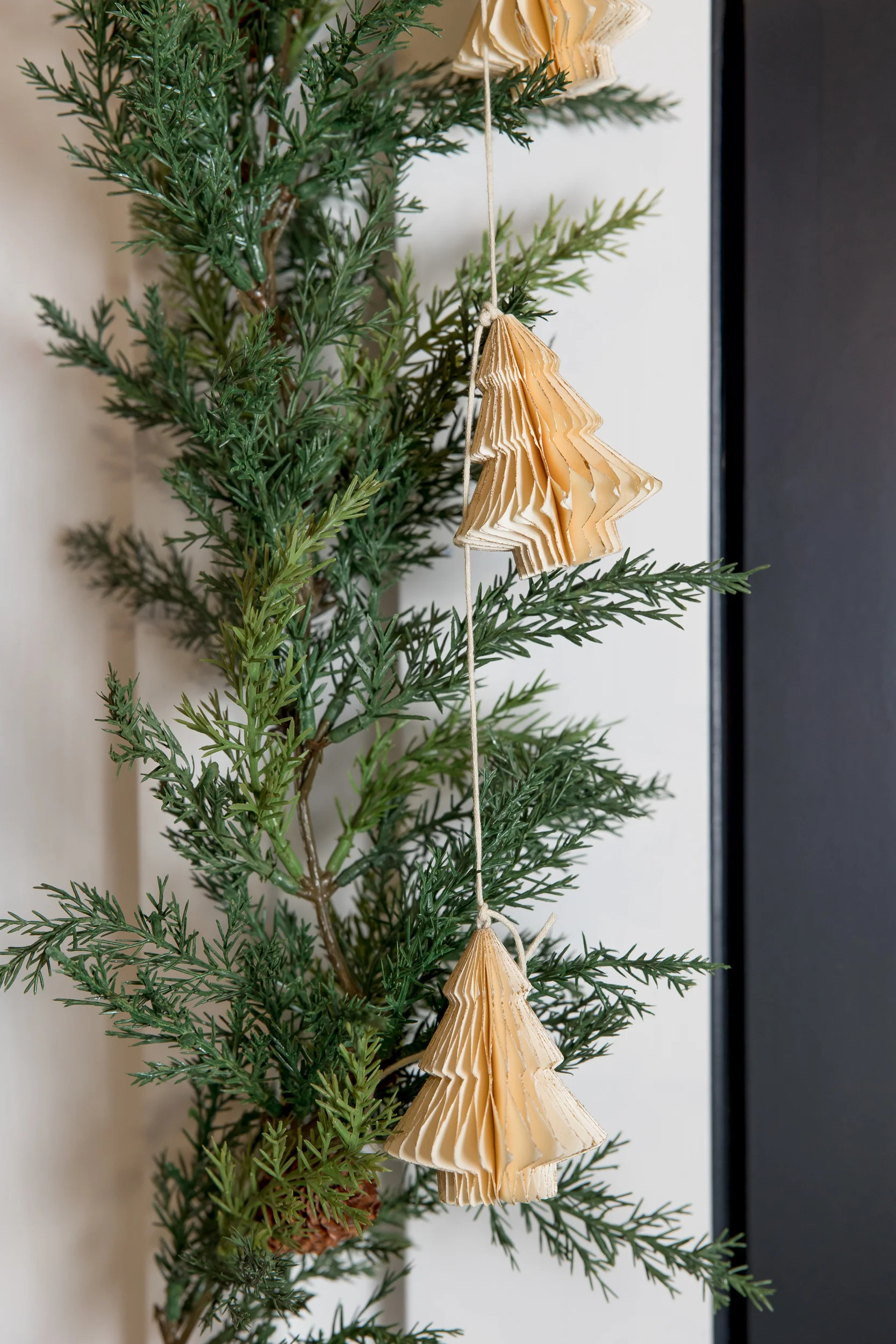 72" Arborvitae Garland | Eco Chic Home