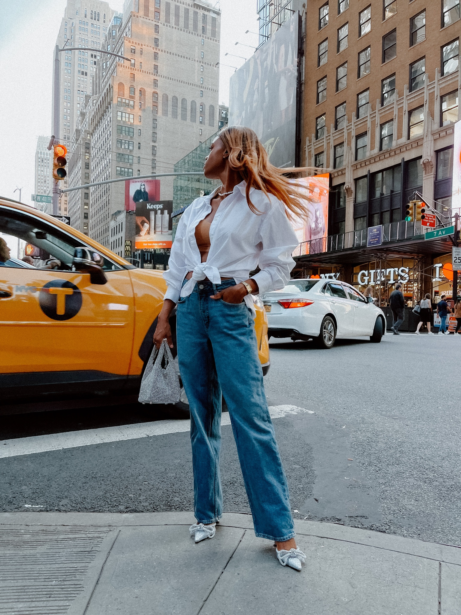 In my denim era 

🤫 these jeans are under $30
Perfect 90s vibe 

#LTKstyletip #LTKunder100 #LTKSeasonal