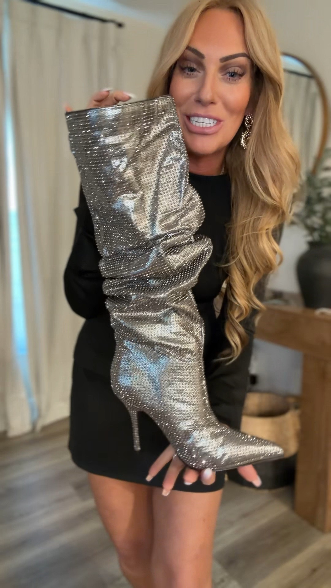 These boots literally left me SPEECHLESS. ✨Rhinestones, high heel, sexy slouchy fit and sparkle for DAYS. If you love a little extra bling, you NEED these. 💎