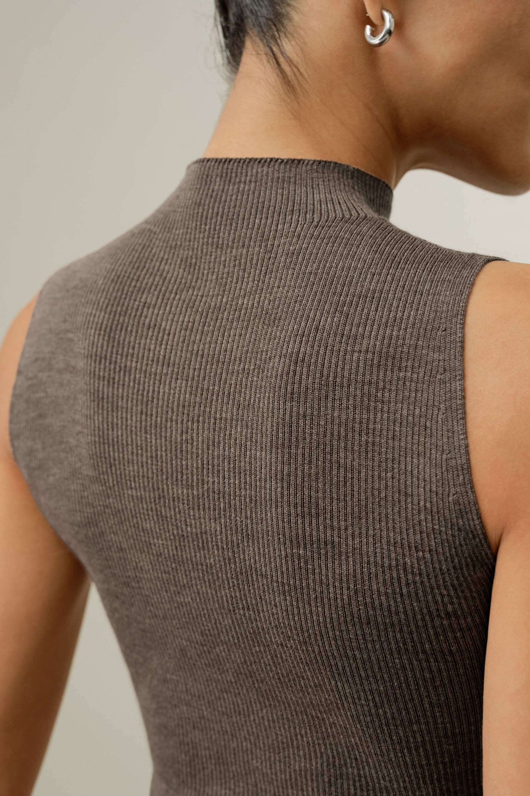Seamless Knit Washable-Wool Vest | LILYSILK