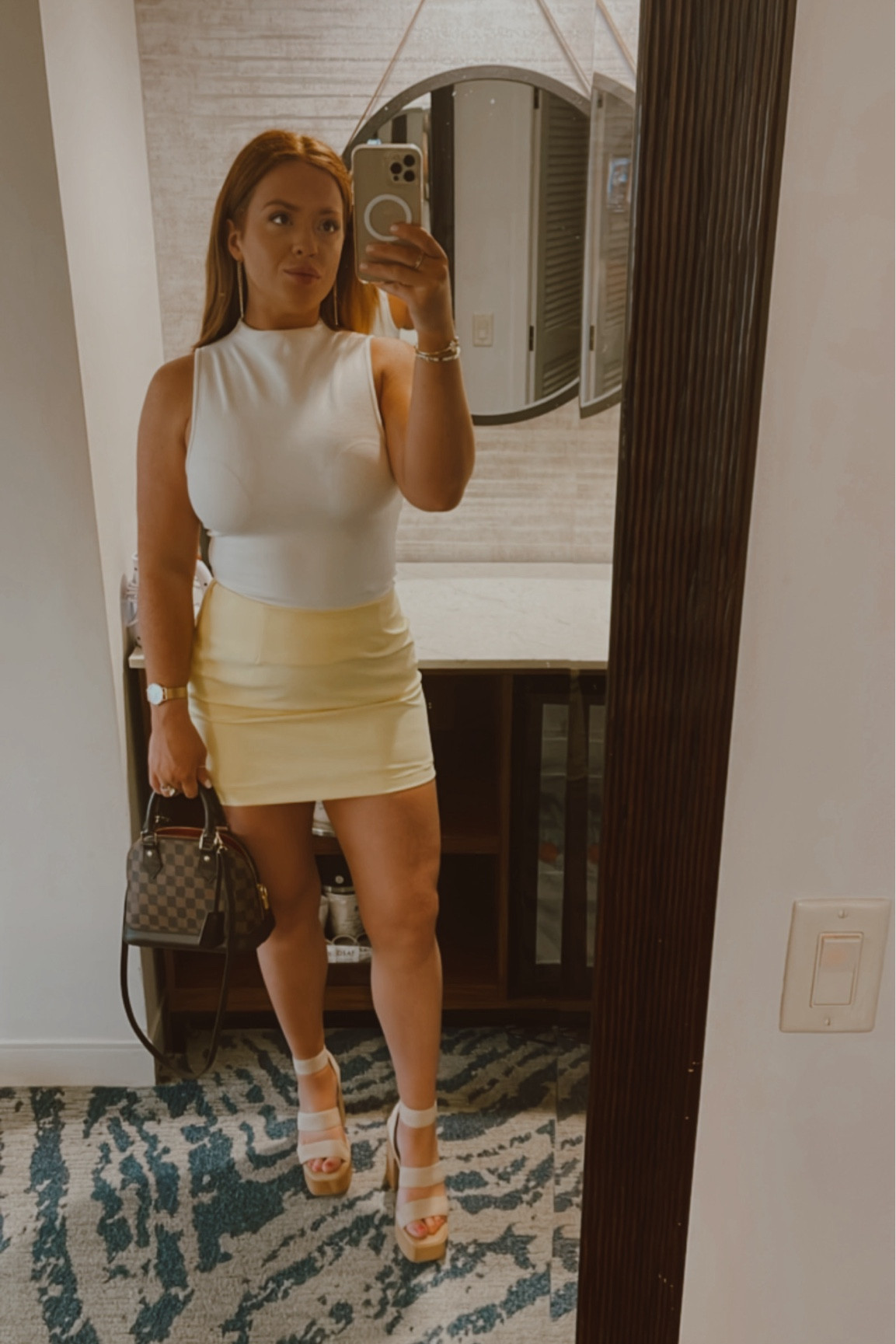 Vacation// outfit// vacation outfit// Florida// skirt// summer// Forever21

#LTKWorkwear #LTKTravel #LTKStyleTip