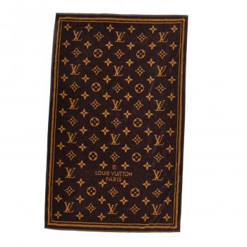 LOUIS VUITTON

Monogram Classic Beach Towel Brown | Fashionphile