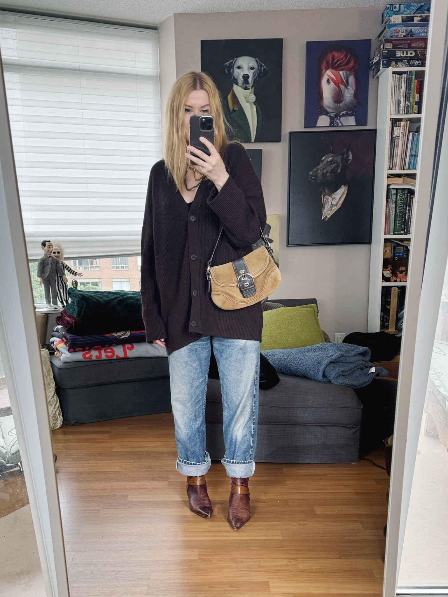 Everything is vintage except the cardigan which is awesome and from Gap. Technically the bag is almost vintage. 

 •
#falllook  #torontostylist #StyleOver40  #secondhandFind #fashionstylist #slowfashion #FashionOver40  #MumStyle #genX #genXStyle #shopSecondhand #genXInfluencer #genXblogger #secondhandDesigner #Over40Style #40PlusStyle 


#LTKStyleTip #LTKOver40 #LTKItBag