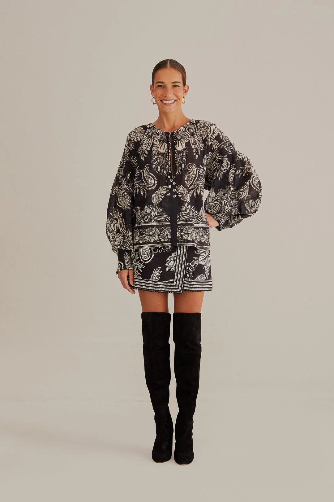 Black Paisley Bloom Mini Skirt | Farm Rio EU