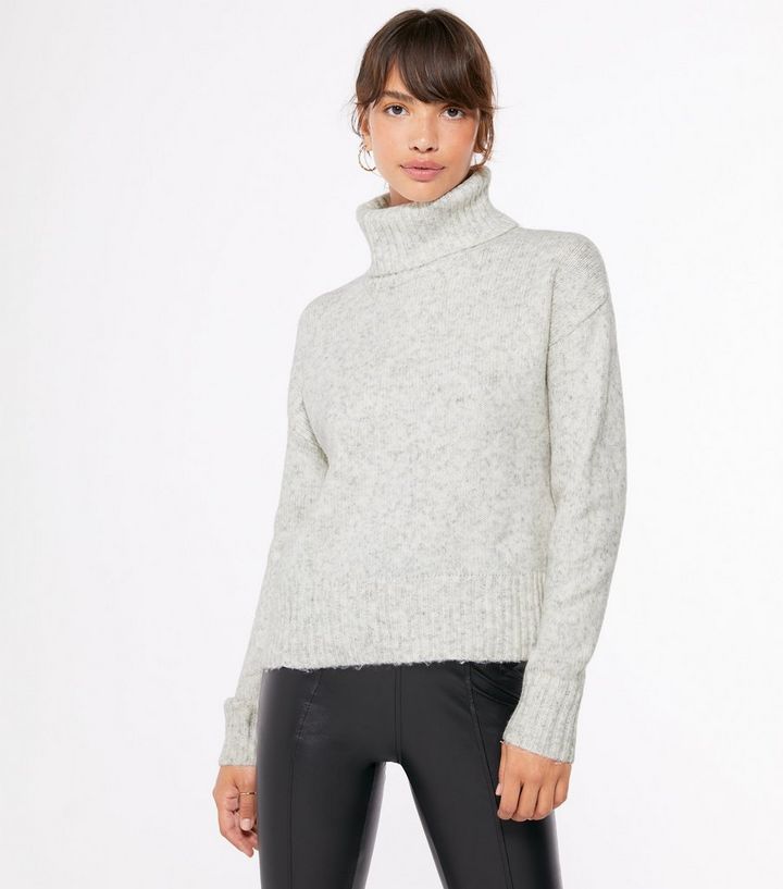 Light Grey Boxy Roll Neck Jumper
						
						Add to Saved Items
						Remove from Saved Items | New Look (UK)