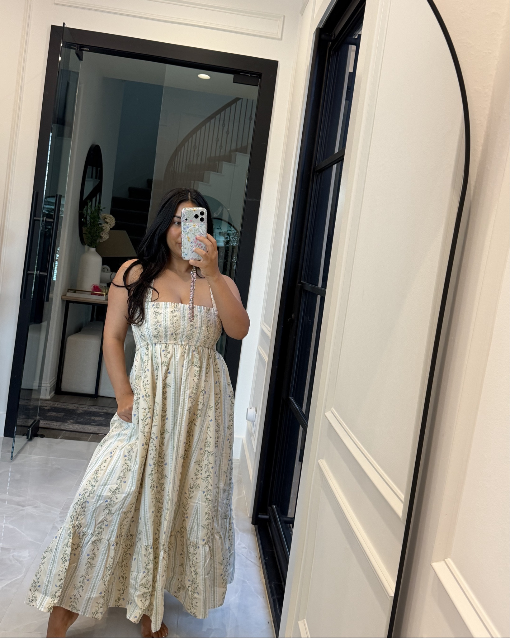 Cutest spring dress!!! Love the smocked top, adjustable straps that can be taken off (can also be a skirt), and has pockets!👏also nursing friendly🤝

Spring dress
Spring finds
Abercrombie dress
Maxi dress
Spring style 

#LTKSeasonal #LTKSaleAlert #LTKmomlife