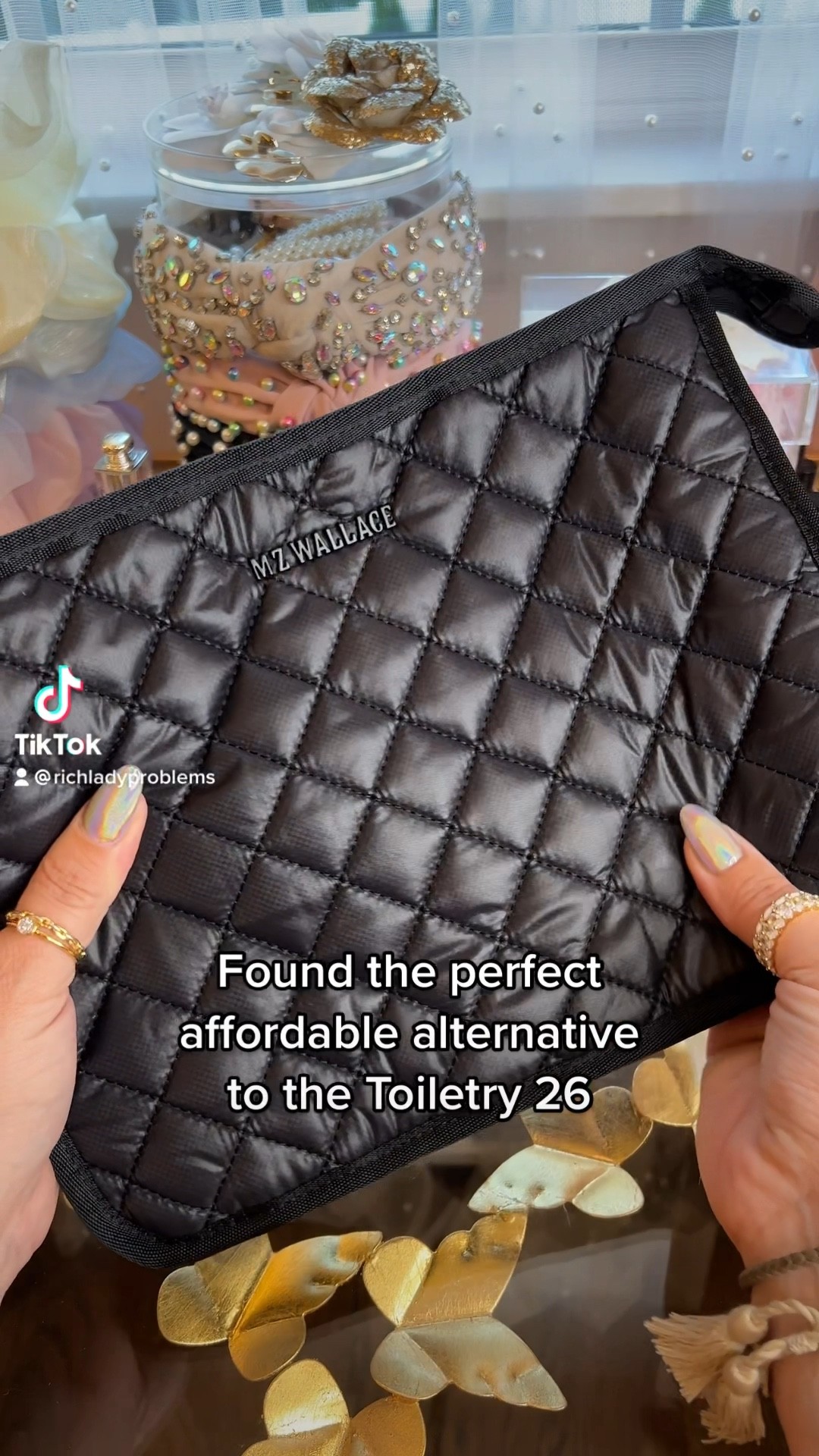 MZ Wallace Metro Clutch Pouch

#mzwallace #mzwallaceclutch #mzwallacebag #mzwallacetotebag #travelaccessories #travelbag

#LTKSeasonal #LTKtravel #LTKitbag