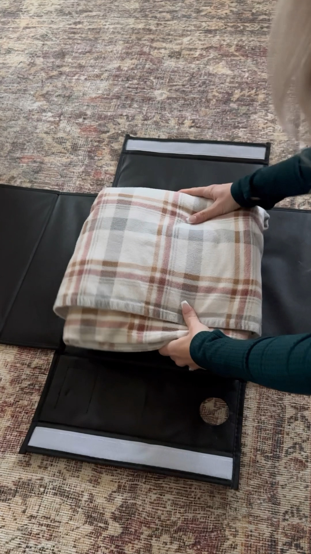 Sheet + Linen Organization 

#LTKhome #LTKVideo #LTKfamily