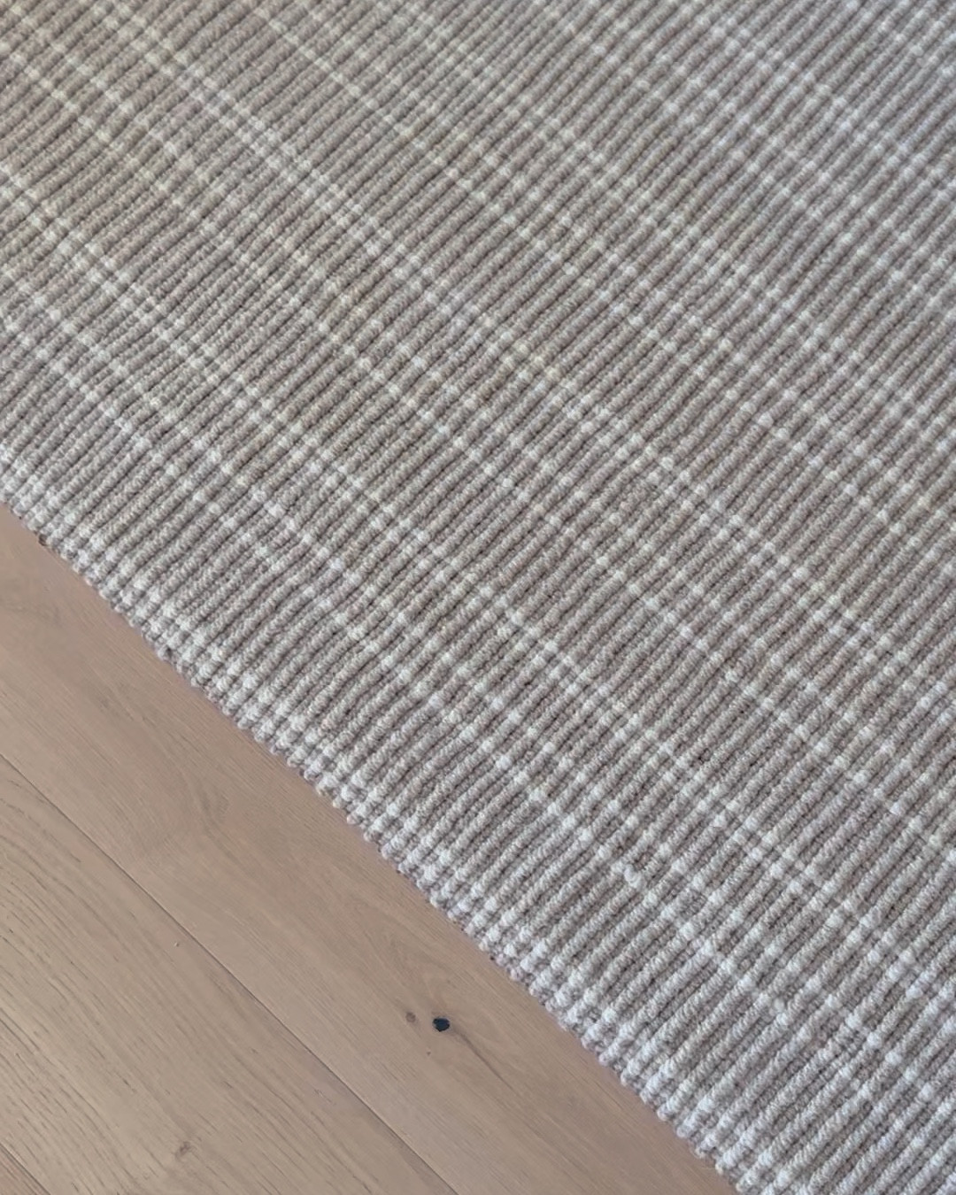 Top 5 rugs I would buy again and again!

Neutral rugs, cozy rugs, soft rugs, durable rugs, fluffy rugs, area rugs, bedroom rugs, living room rugs

#LTKHome #LTKSaleAlert