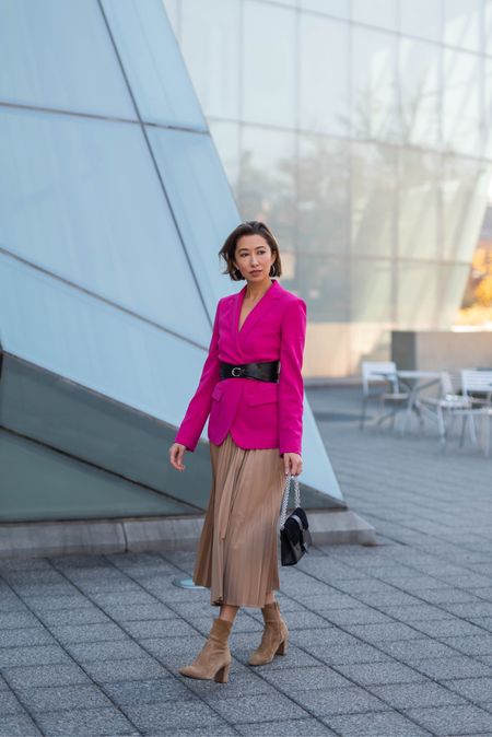 One suit, two looks. Who styled it best—left or right?
 
‘Fit details ⬇️

Pink suit: @theory__ 
Coat: @maxmara 
Skirt: @zara 
Belt: @isabelmarant 
Boots + pumps: @inez // VANESSA15 for 15% off
Handbags: Both @senreve // Visit https://www.senreve.com/theprimpysheep for $50 off


 
 #senreve #maxmara #thisorthat #9to5style #workwearstyle #chictopia #discoverunder10k #baltimorestyle

#LTKstyletip #LTKworkwear