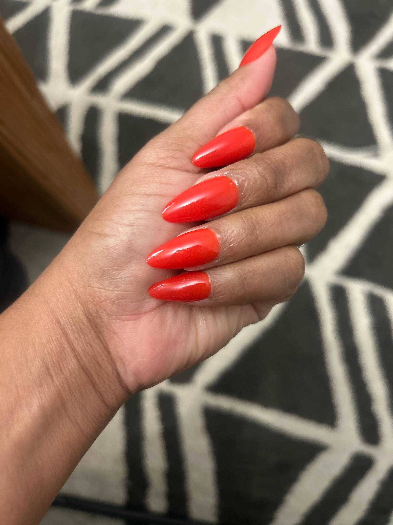 Red press ons for Christmas nails. 💅🏾 
