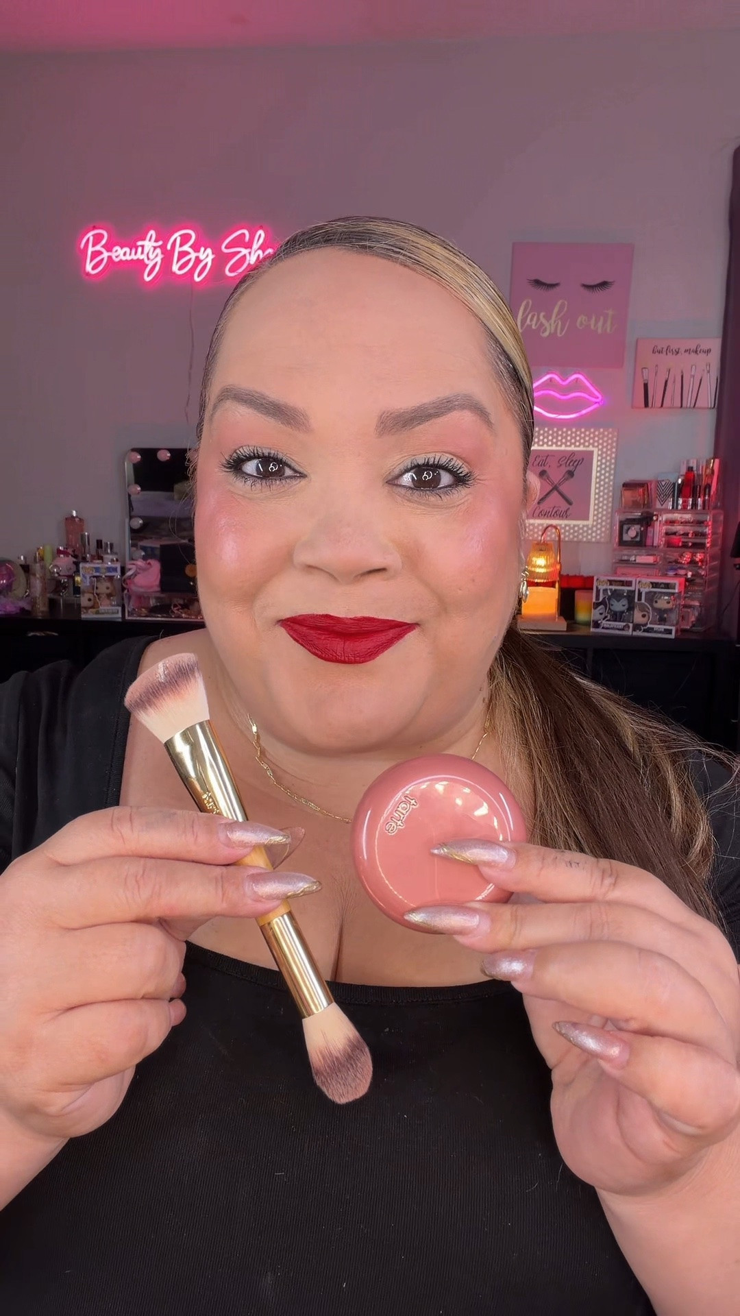 🍓 If your blush fades halfway through the day, try layering cream and powder! This Tarte Macaron Blush & Glow in Strawberry Bliss gives the prettiest fresh pink flush, and the dual-ended brush makes application so easy. I’m obsessed with this combo! ✨🩷

#tartecosmetics #tarteblush #blushhack #tiktokshopfinds #makeuprecommendations