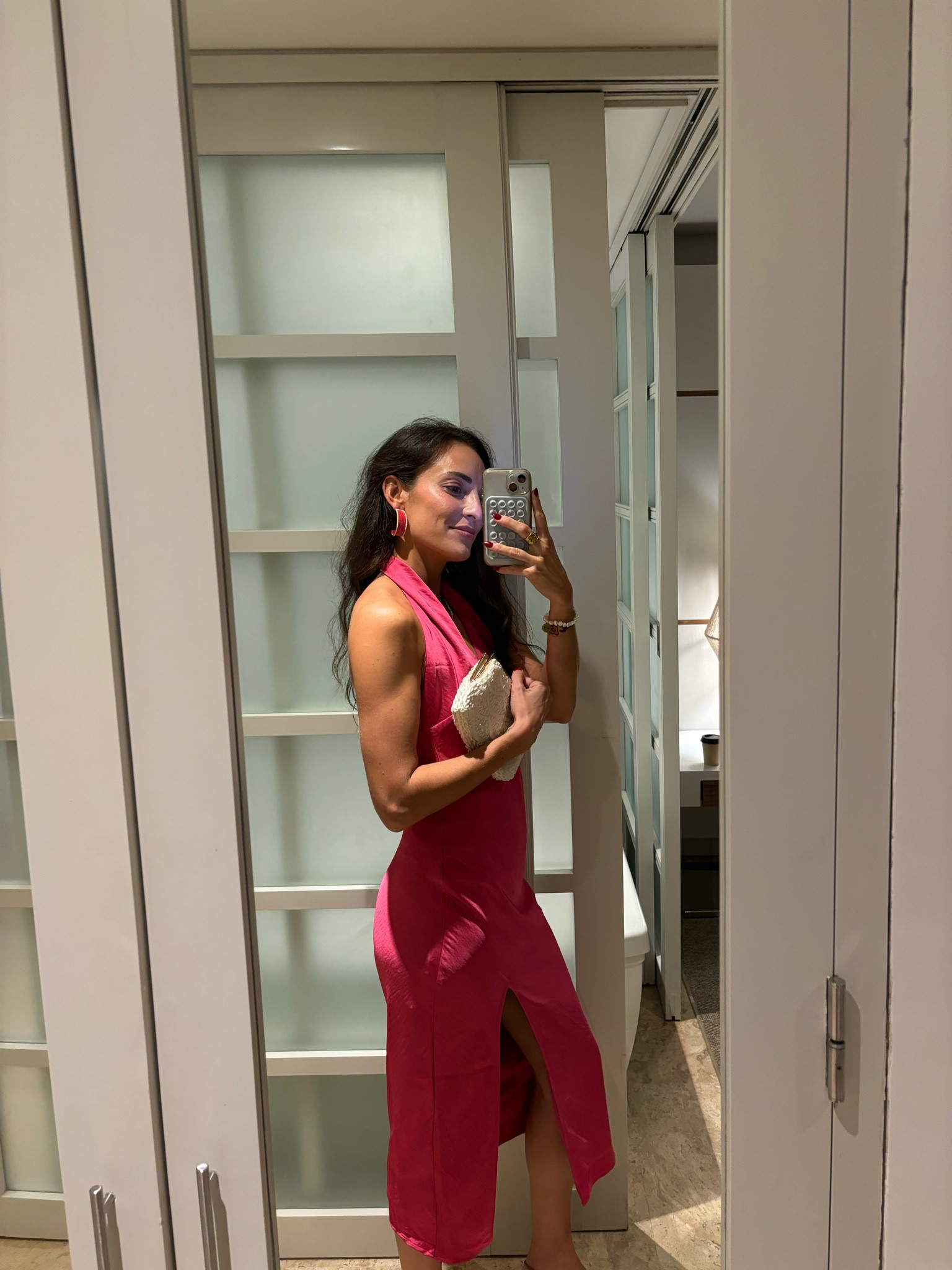 The perfect long pink dress for a wedding or an important event!💖