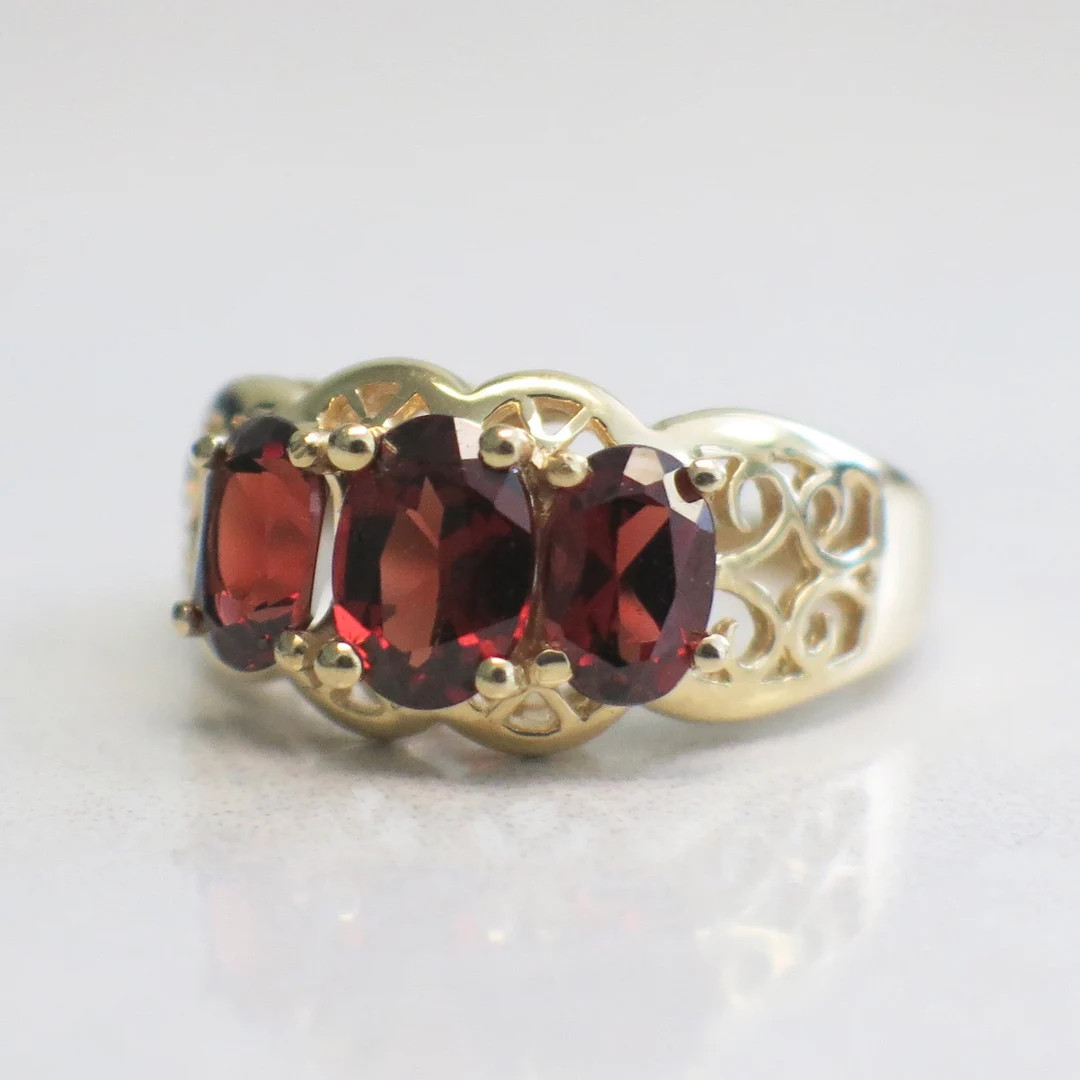 Red Oval Garnet Three Stone Filigree 14K Yellow Gold Ring - Etsy | Etsy (US)