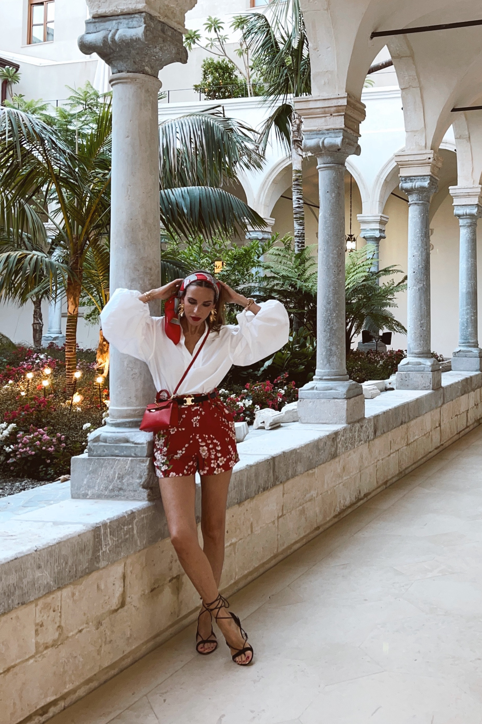 Red moment ❤️

#LTKstyletip #LTKeurope #LTKSeasonal