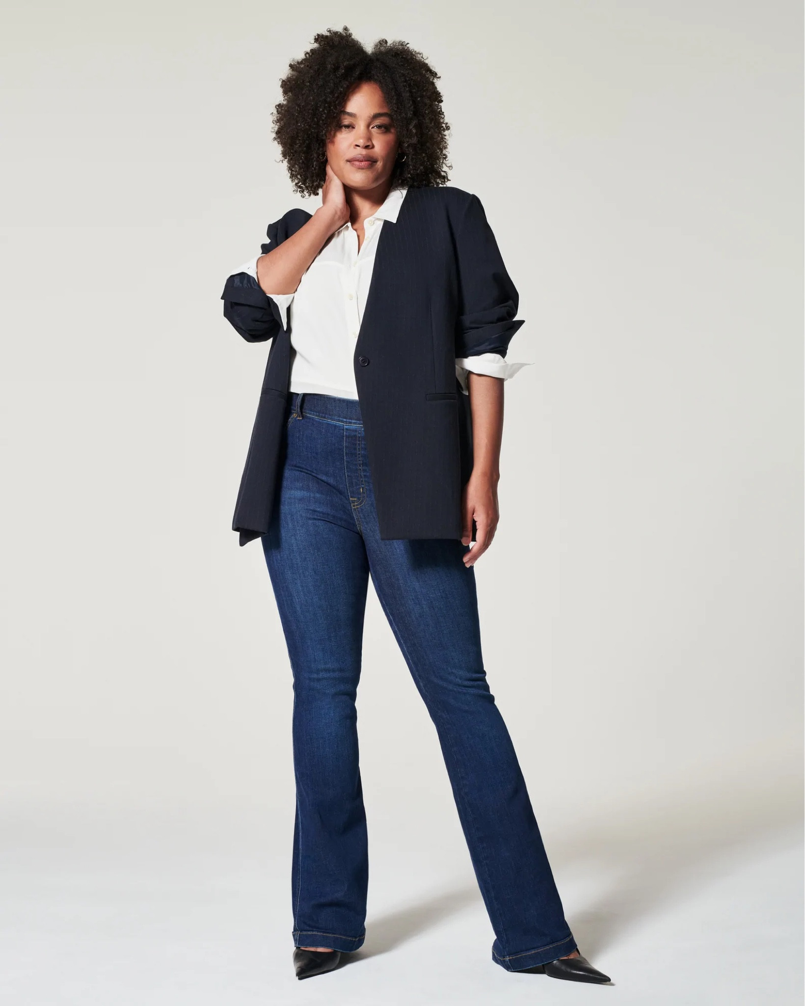 These Spanx flare jeans in a midnight shade are all you need as if relates to denim. You’ll love that these jeans are made without a button and zipper, so they don’t add extra bulk to the midsection. They are very flattering, and ultra comfortable!