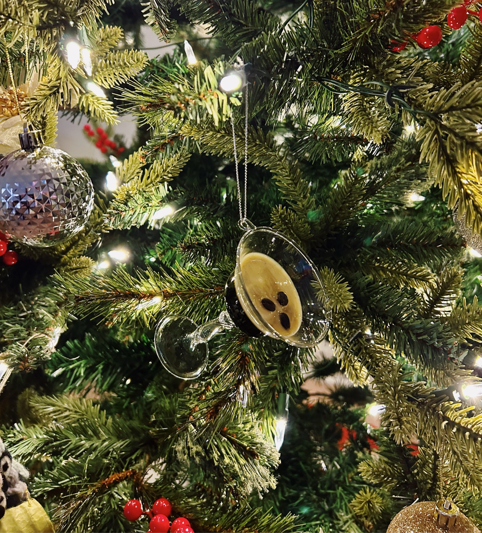 Espresso Martini Ornament!🤌🏼🎄

#LTKSeasonal #LTKHoliday #LTKHome
