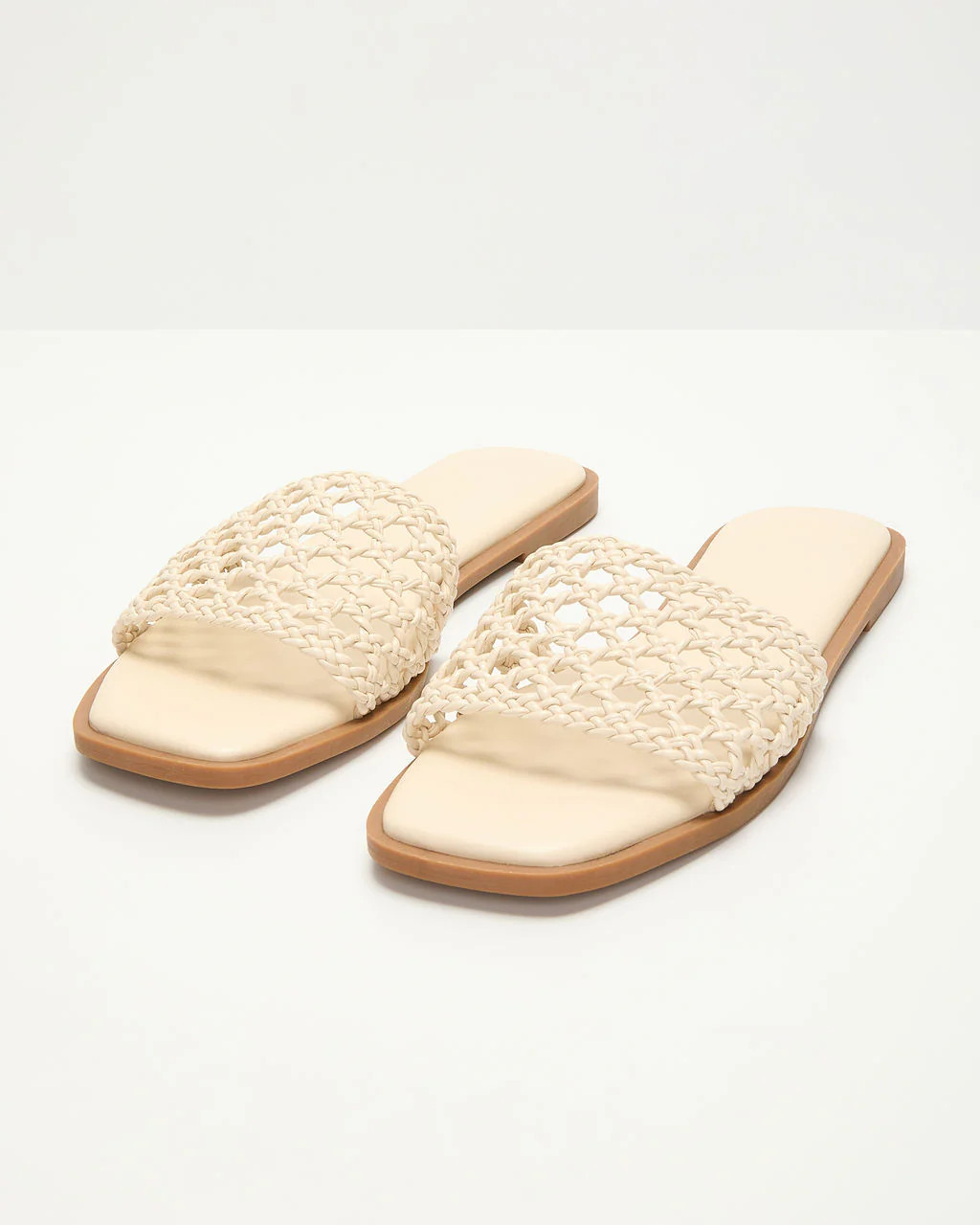 Warren Crochet Flat Sandals | VICI