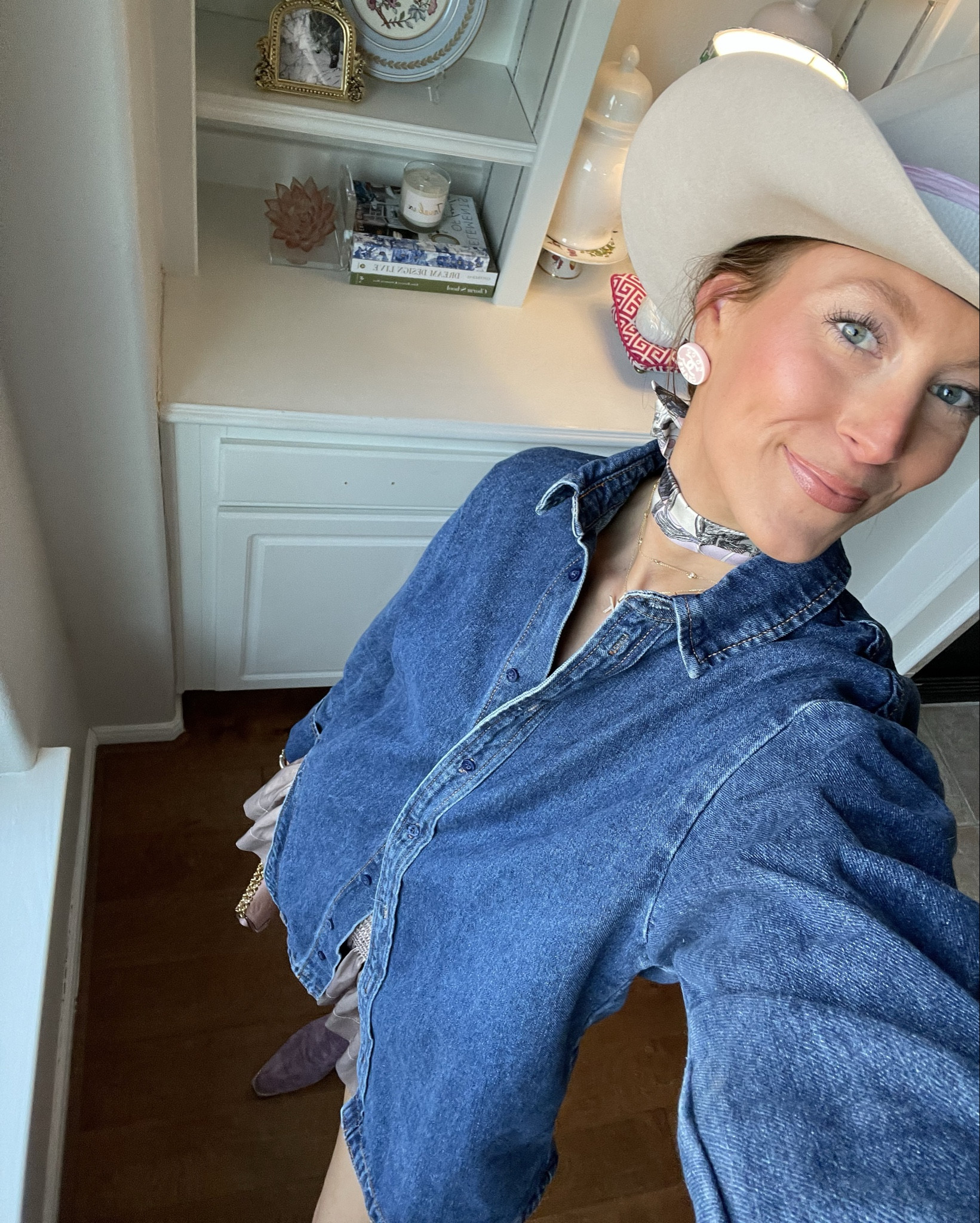 rodeo cookoff ootd!!!! this denim top is a closet staple & its such a good price point🤞🏼💓🤠

#LTKStyleTip #LTKSeasonal #LTKFindsUnder100