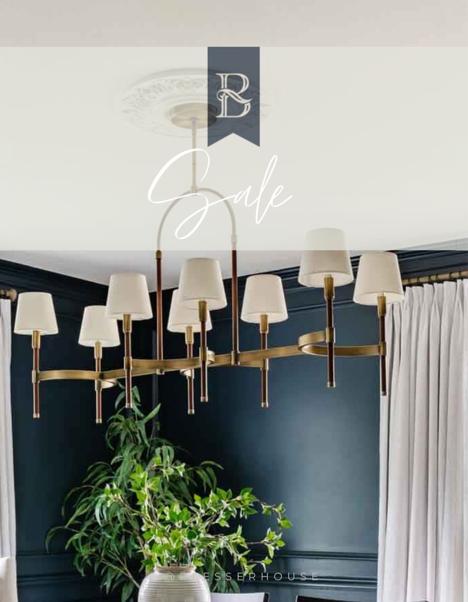 ✨Our Katie Linear Chandelier is on sale! Gorgeous investment!

#GoldChandelier #BrassChandelier #DiningroomChandelier #DiningroomLighting #HomeDecor 

#LTKsalealert