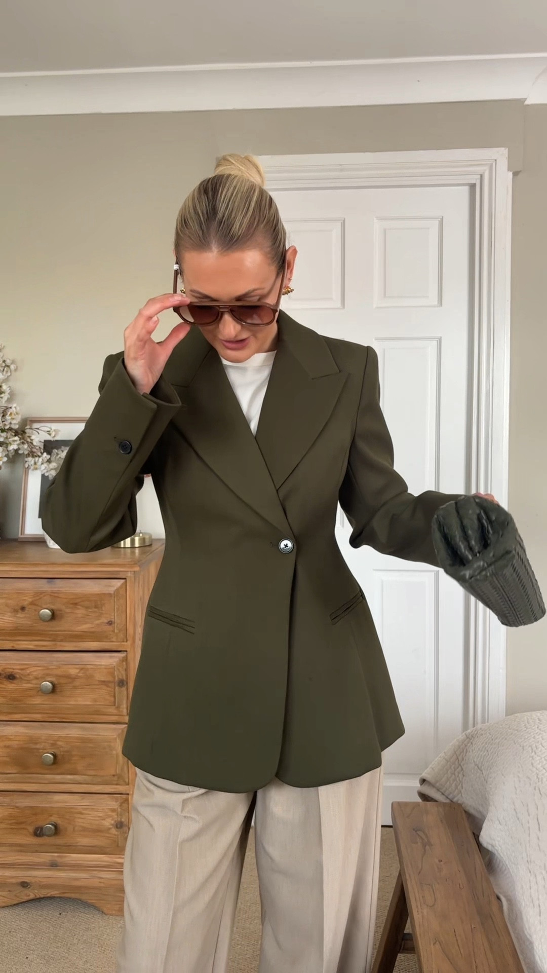 This blazer!! Insane! The fit, the colour, the quality 👏🏻👏🏻👏🏻 

Wearing a size 8 in everything in this outfit 

m&s marke&spencers tailoring 

#LTKspring #LTKstyletip #LTKworkwear