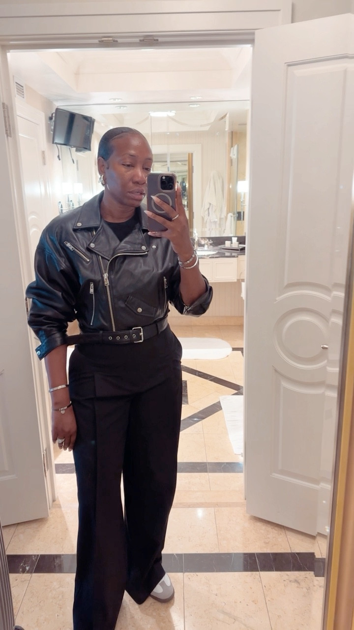 Another travel outfit idea… 


#LTKtravel #LTKstyletip #LTKVideo