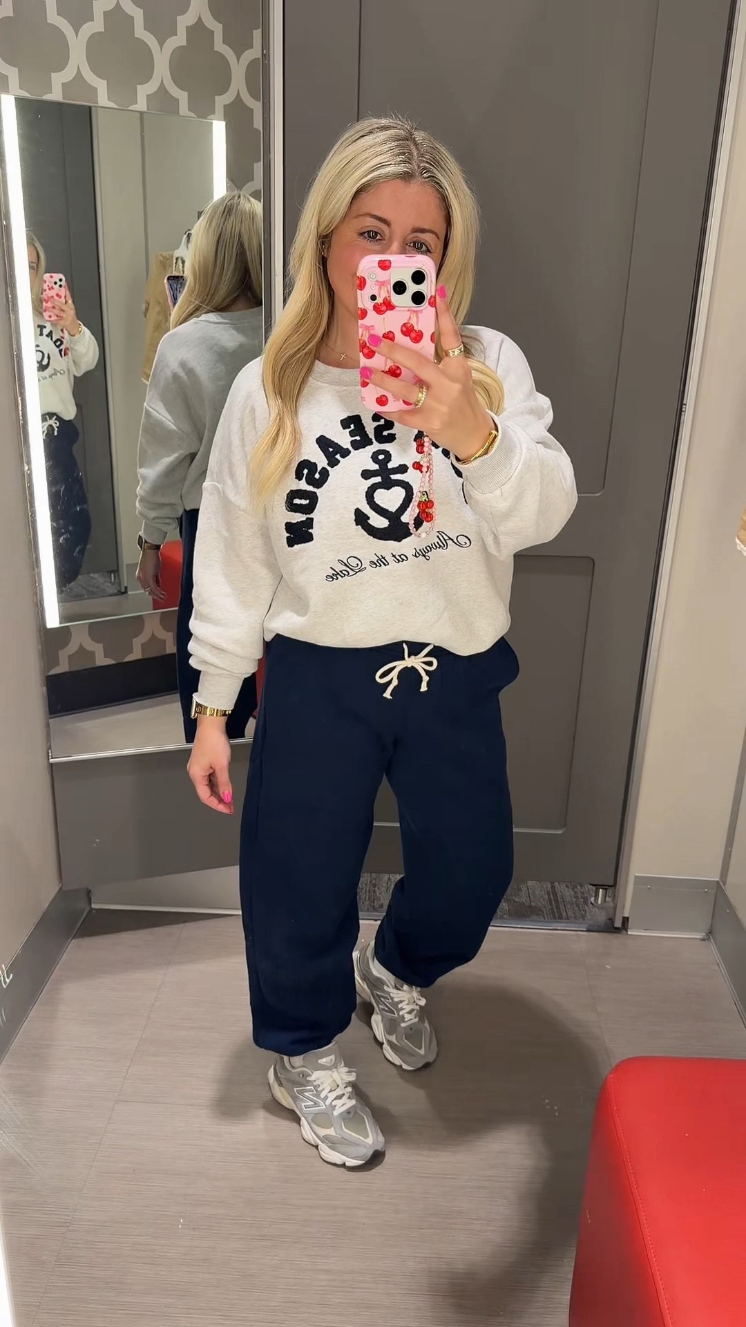 New boat season matchin set✨
Size small
New Balance tts