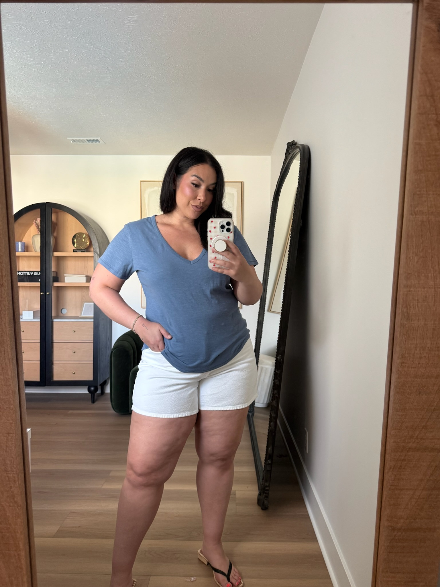 Midsize spring outfit! Size XL top
-
-
-
Spring outfit inspo, affordable fashion, target fashion, target new arrivals, target dress, white dress, maxi dress, target outfit