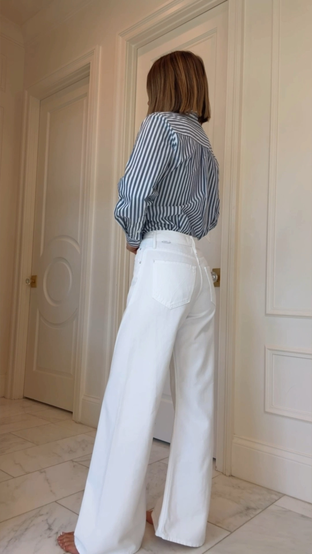 These jeans are a best seller this week! I'm 5'7 wearing size 25