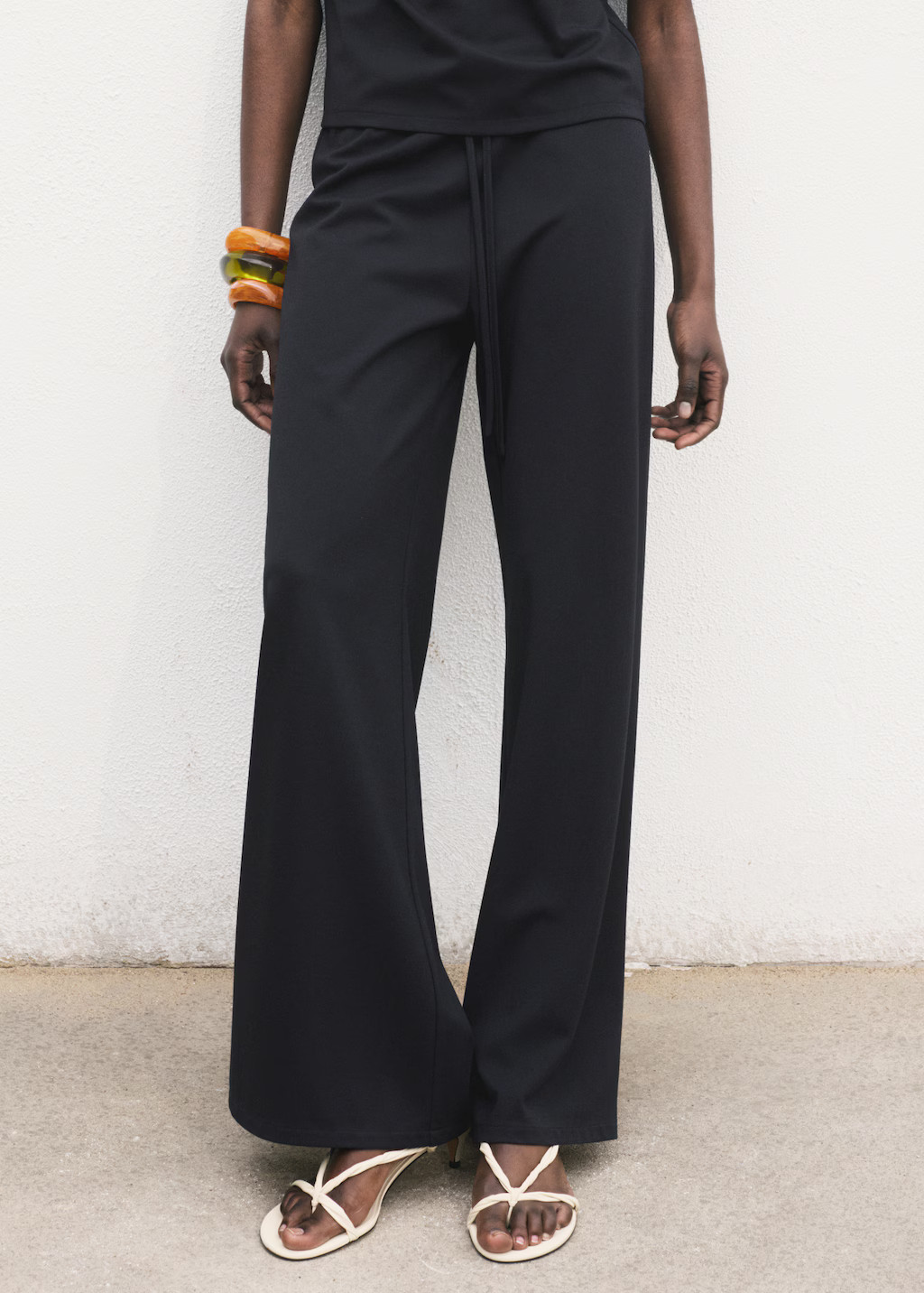 Wideleg trousers with elastic waist - Women | MANGO United Kingdom | MANGO (UK)