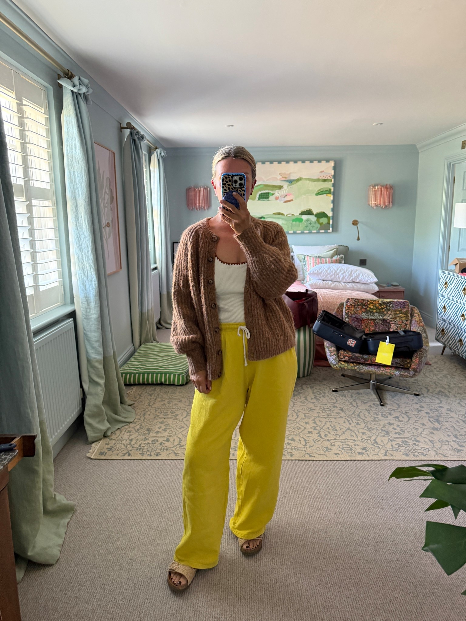Comfy, casual & colourful - Look 5 

#LTKstyletip