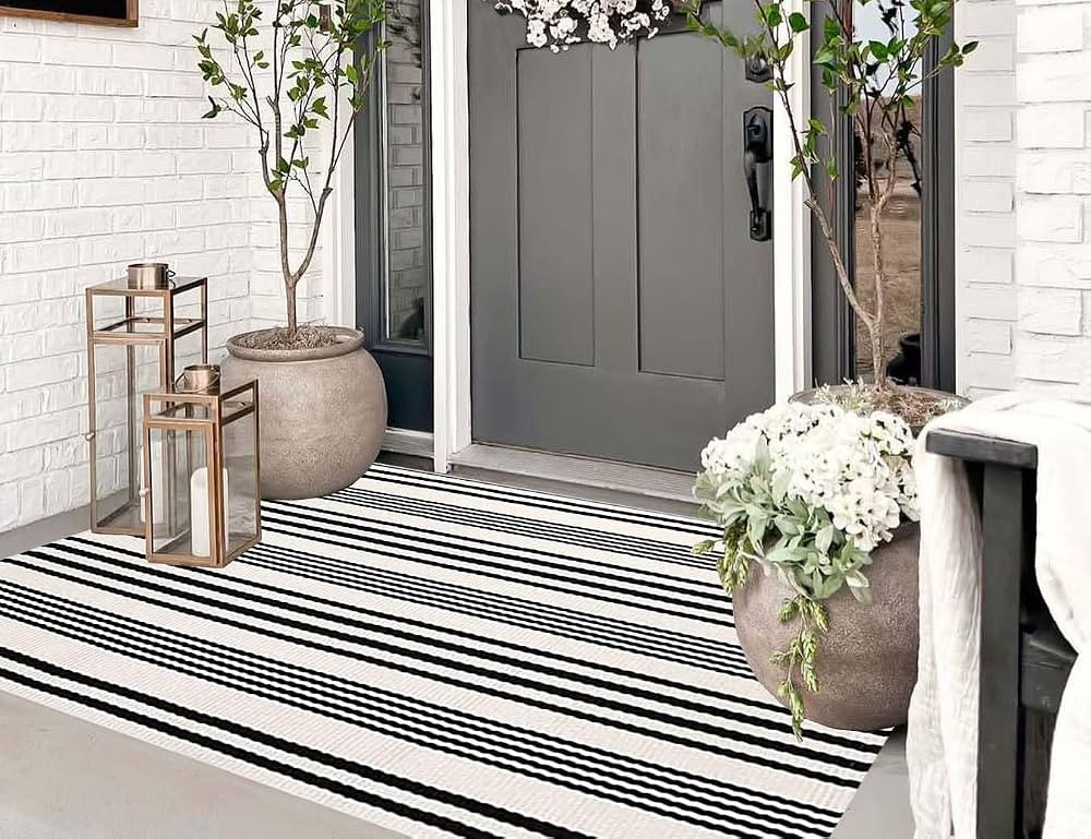 Black and White Outdoor Rug 3'x 5' Front Porch Rug Cotton Hand-Woven Striped Rug Machine Washable... | Amazon (US)