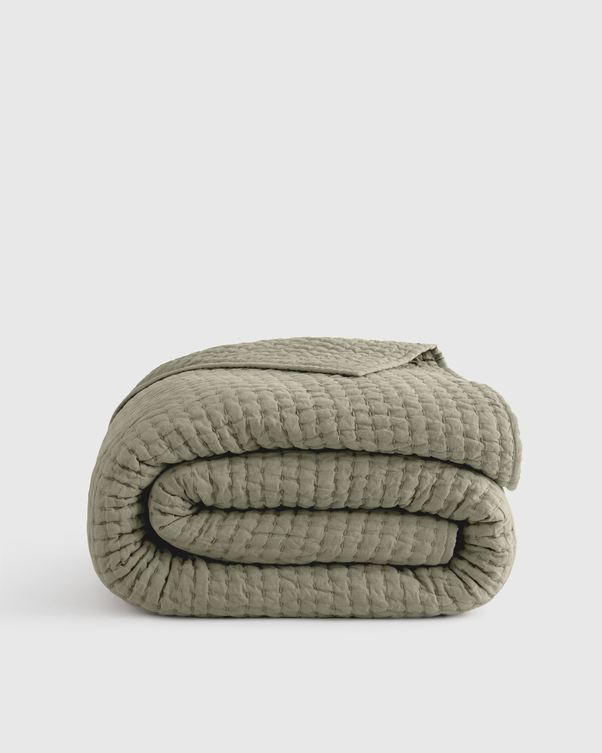 Quince | European Linen Cotton Stitch Quilt in Willowleaf, Size Full/Queen | Quince