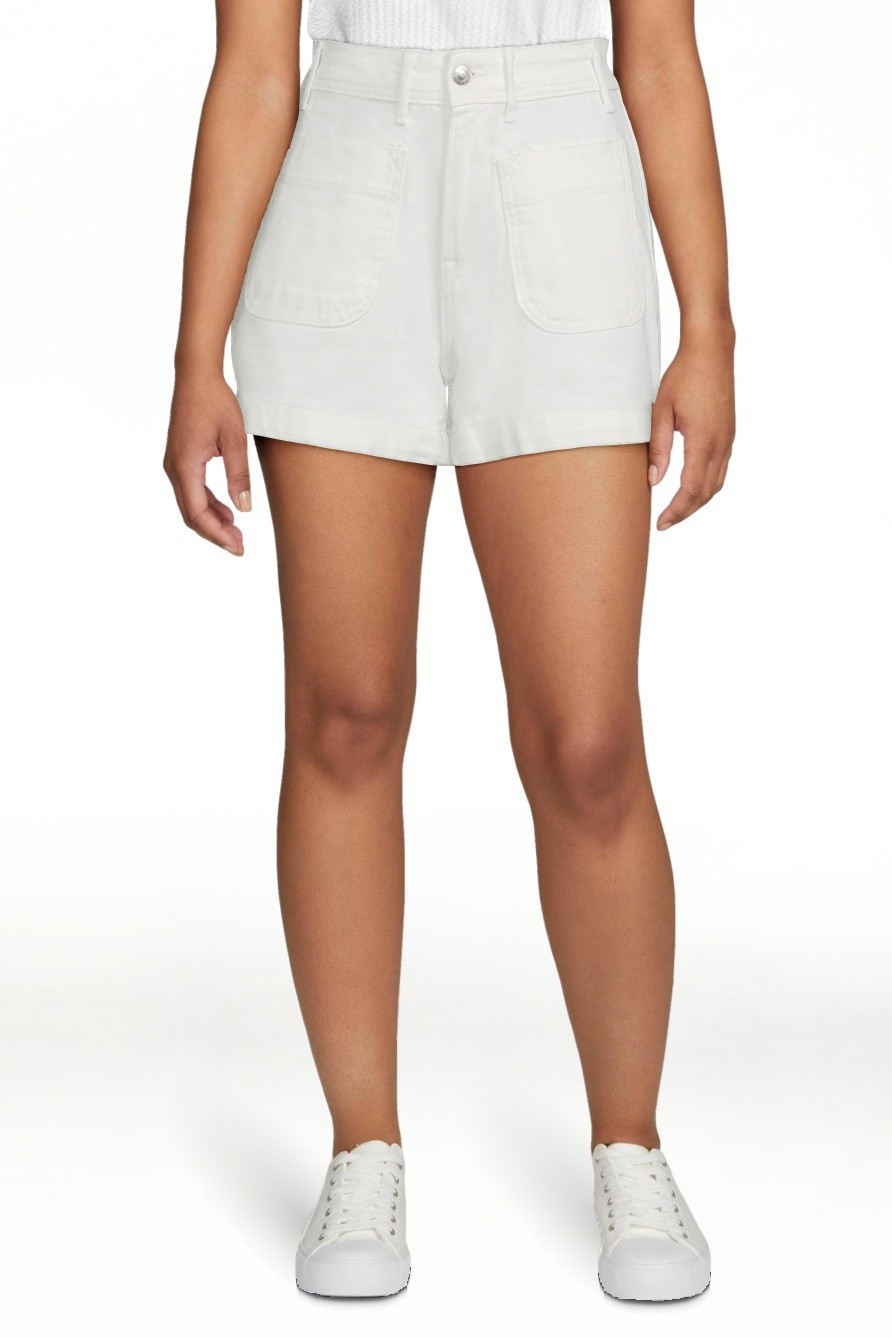 Free Assembly Women's Retro Patch Pocket Shorts - Walmart.com | Walmart (US)
