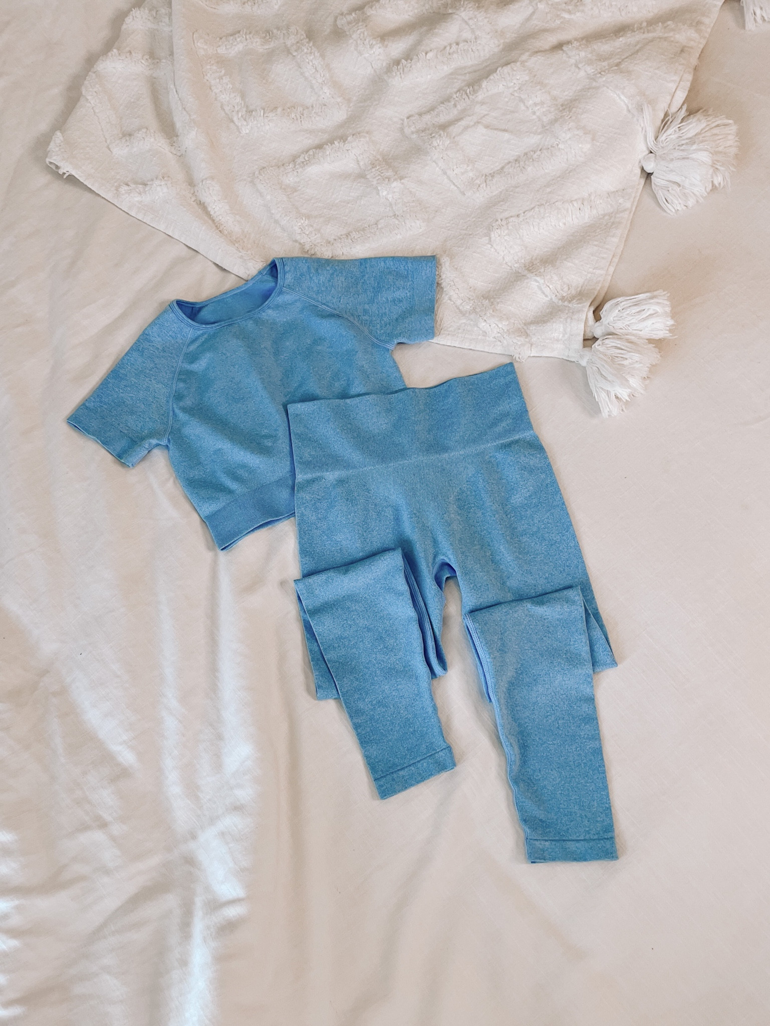 Amazon gym set 

#amazon #amazonset #gymworkoutset #athleisure #thanksgivingoutfit #christmas #giftguide #amazonfashion #holidayoutfit #falloutfits #airportoutfit #holidaydress 


#LTKHoliday #LTKfit #LTKSeasonal