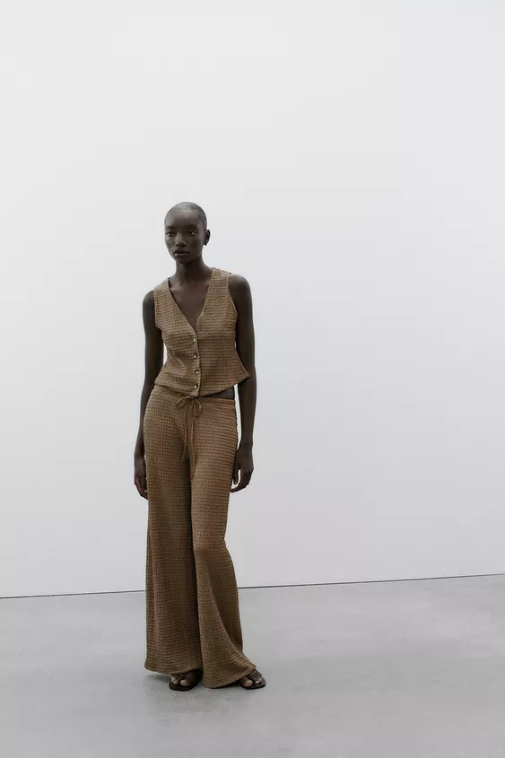 STRUCTURED VEST TOP | Zara US