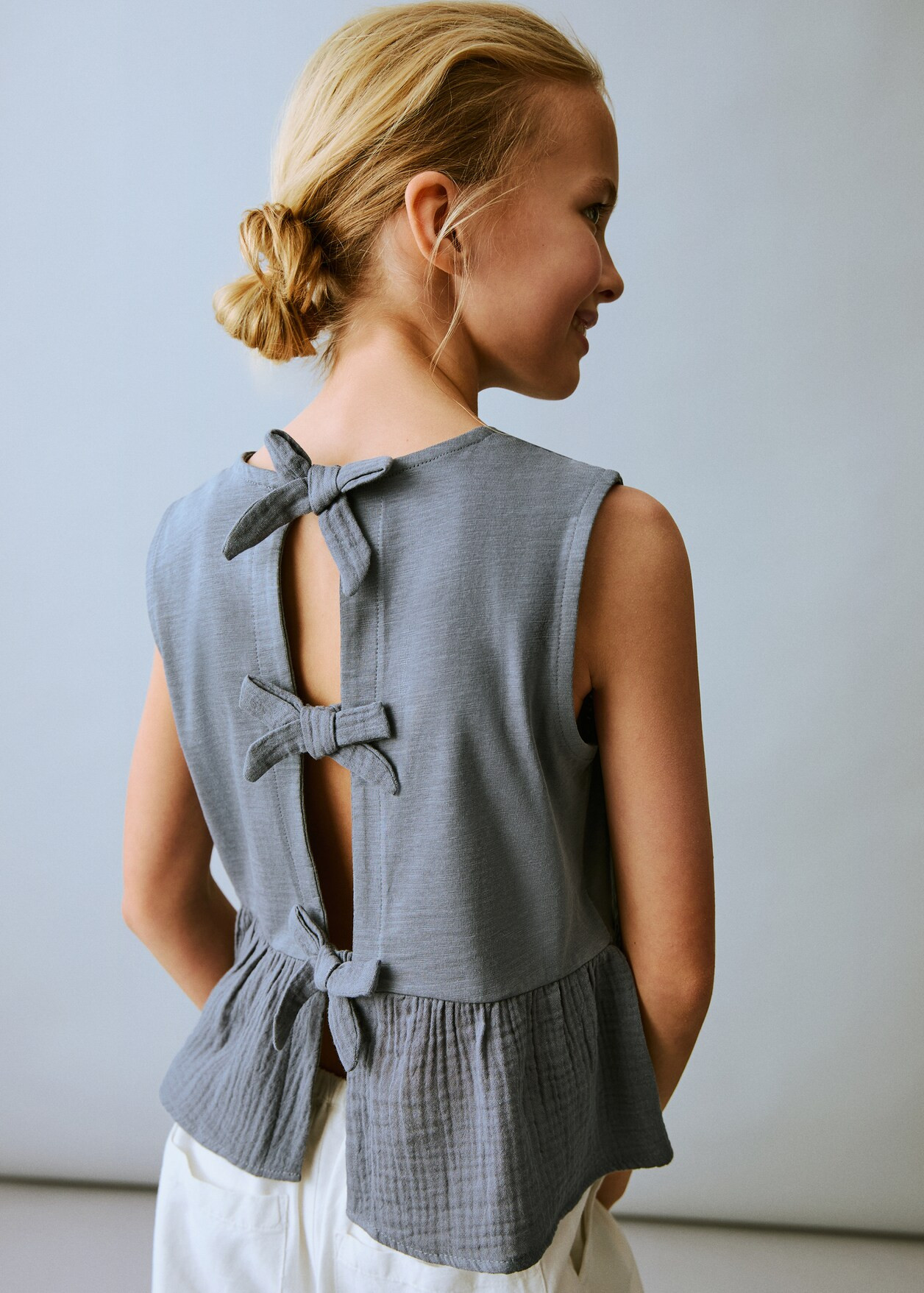 Bow ruffle T-shirt - Kids | MANGO USA | Mango (US/MX/AU)