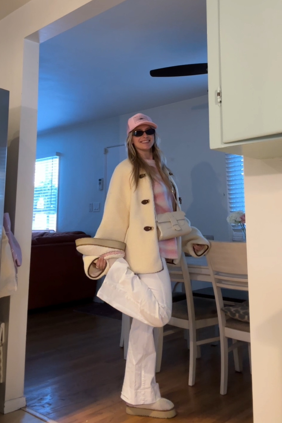 Brandy Melville white pants 🤍